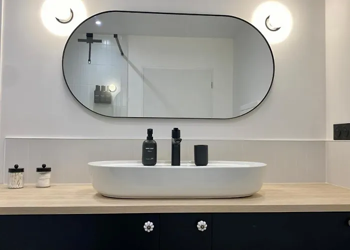 La Bulle Stanislas Νανσύ